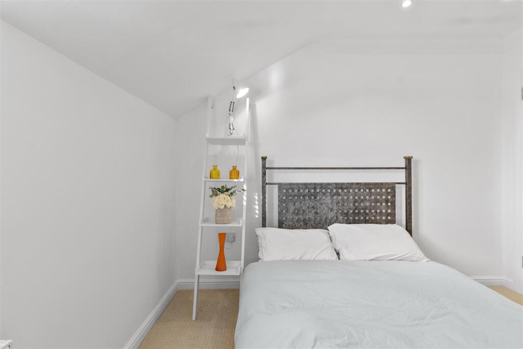 bedroom two #2.jpg