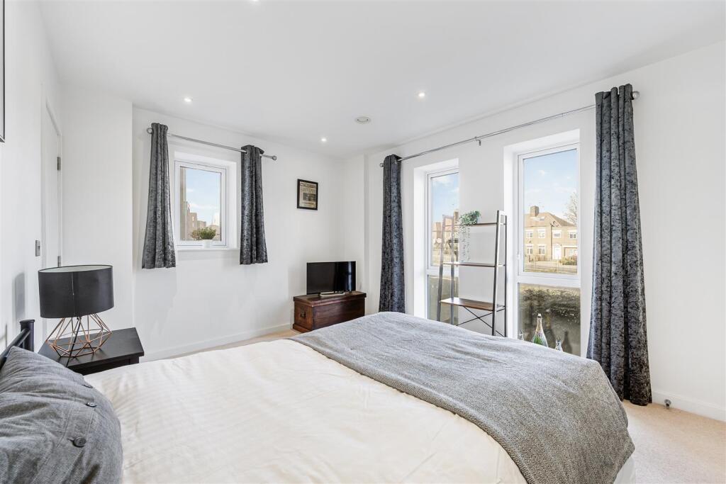 7, Renoir House-8.jpg