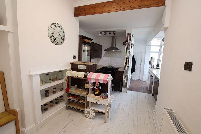 Kitchen breafast room