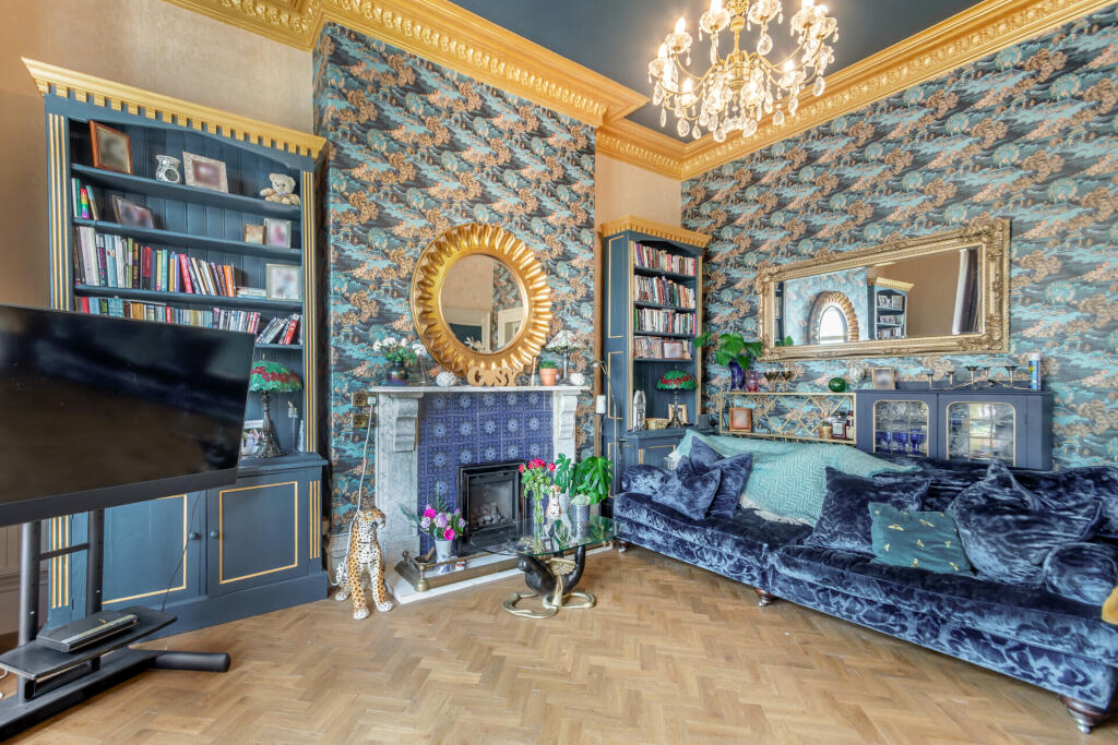 8658748-interior20