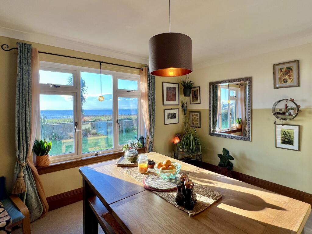 Hawthorn House, Second Sands, Port William - Willi