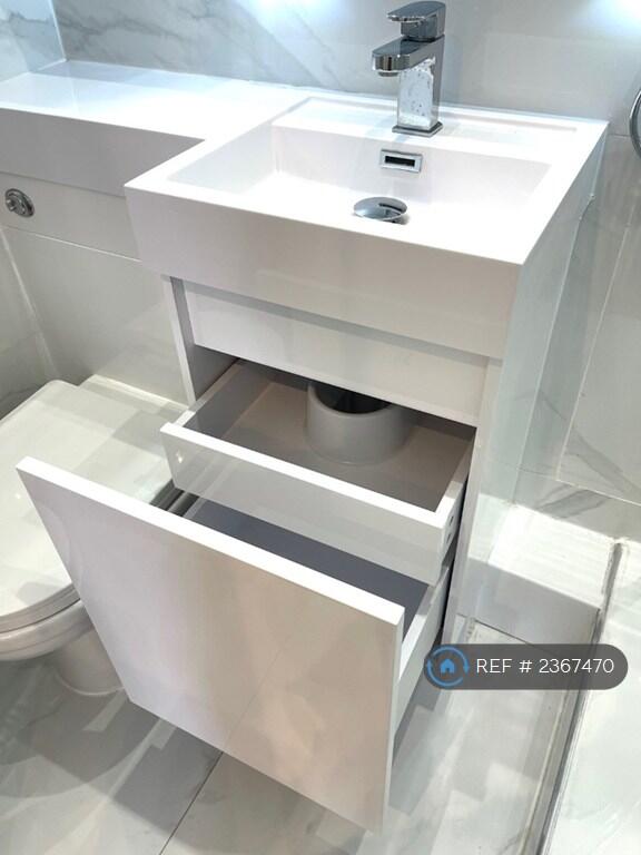 Storage Unit In Bathroom 