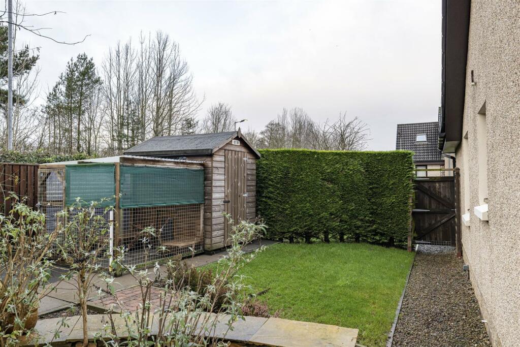 1 Monksford Court Newtown 42.JPG
