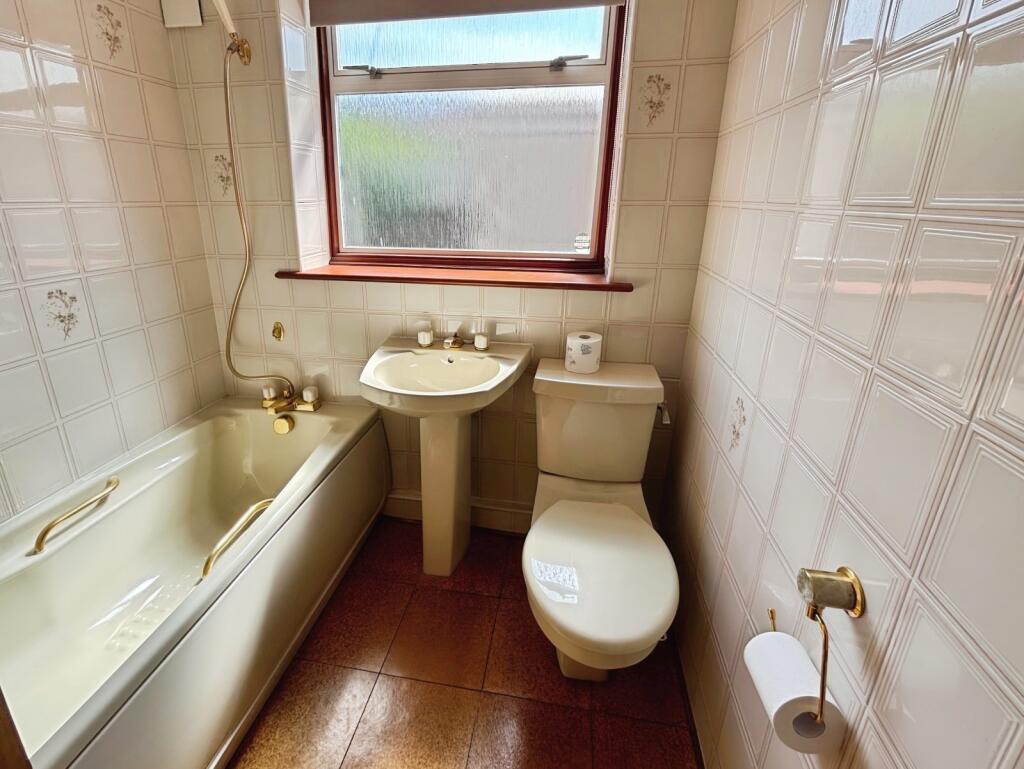 Bathroom/Wc