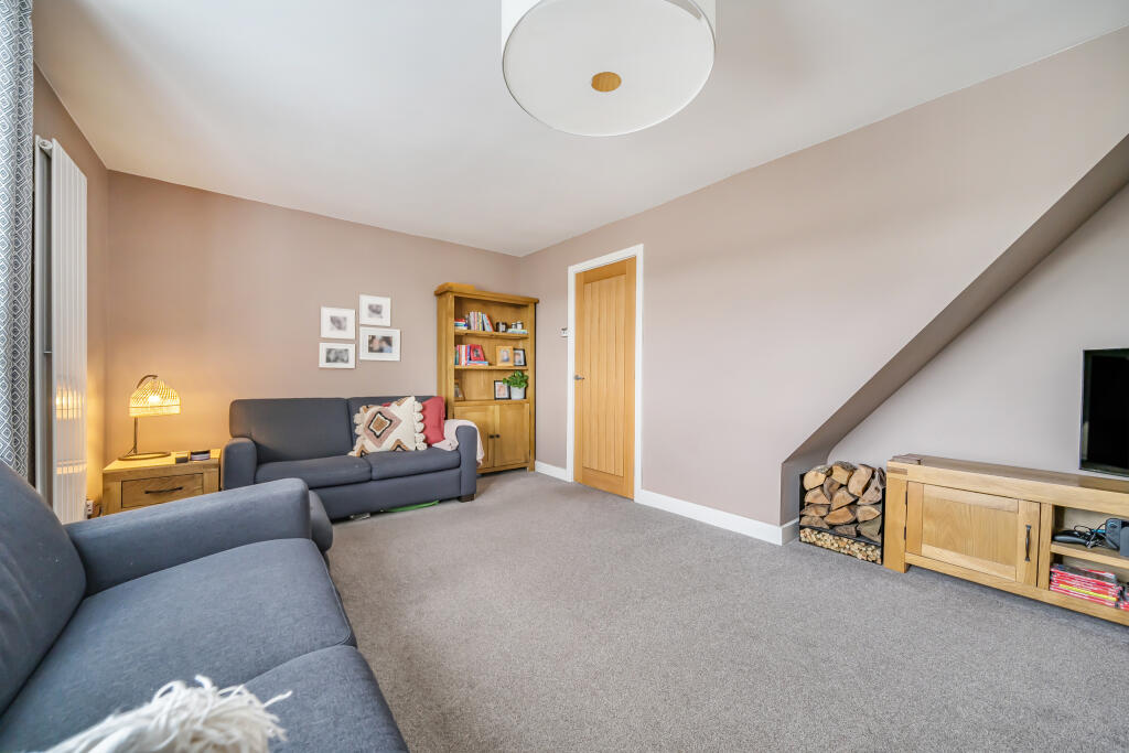 1341978-6-68a8db3e5f597