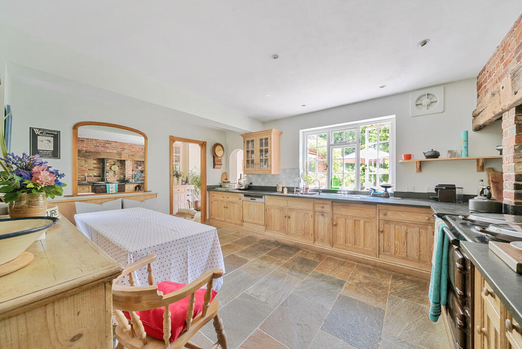 1334210-12-688cd0...