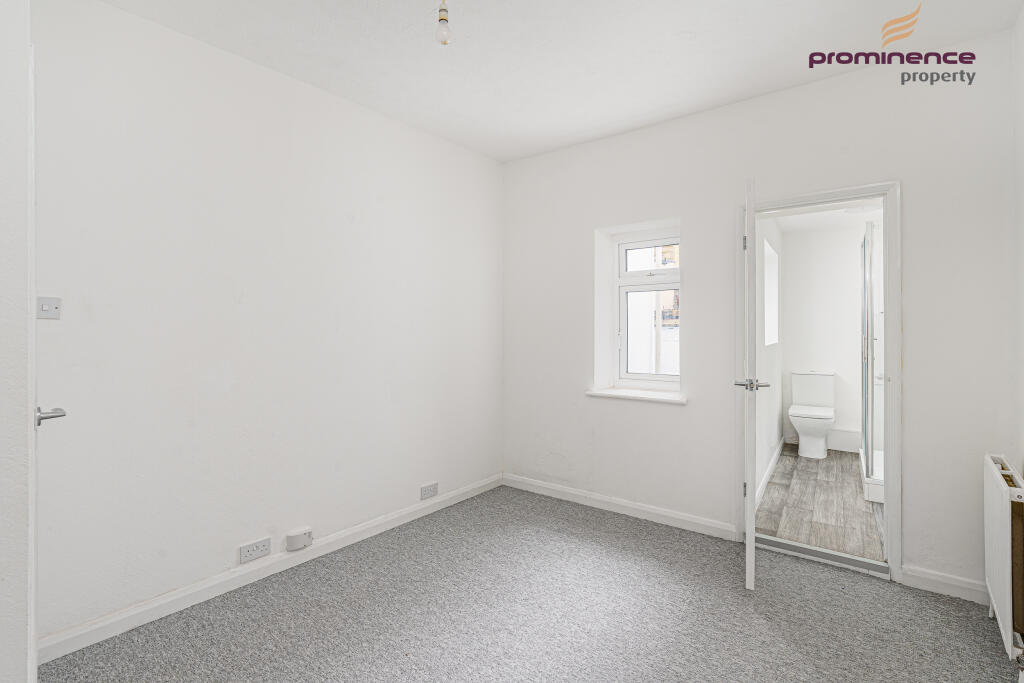 GFF, 91 Roundhill Crescent-4