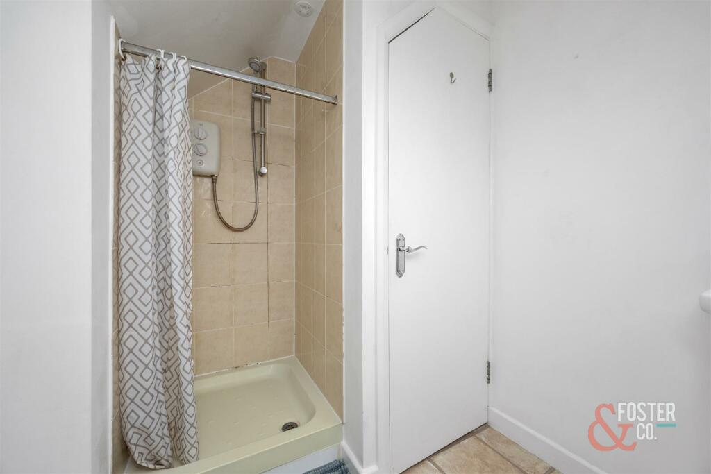 Fernwood Rise, 46-001.jpg