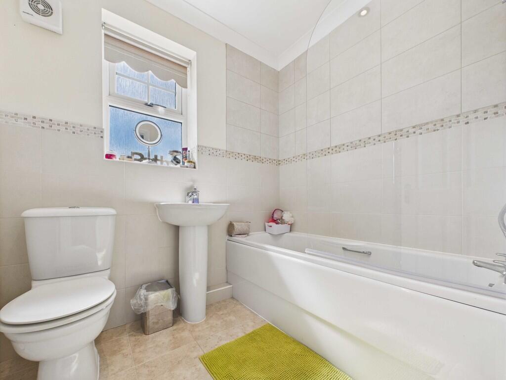 CAM04092G0-PR0075...