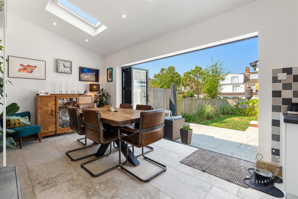 St Brioc, Hern Crabtree (8).jpg