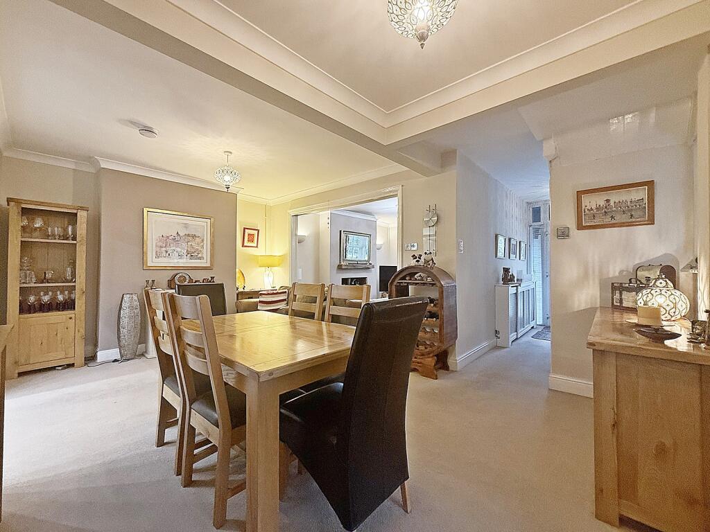 Dining/Sitting Room