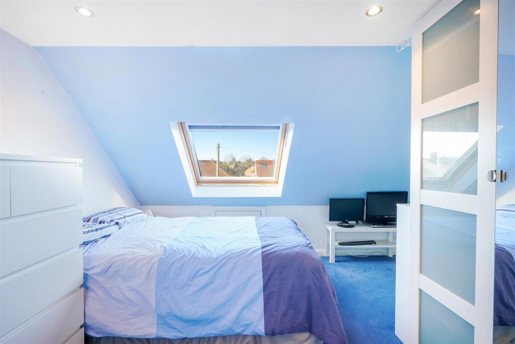 35 Stanhope Road - Ma4pv8ttQuXZEcm524N6.jpg