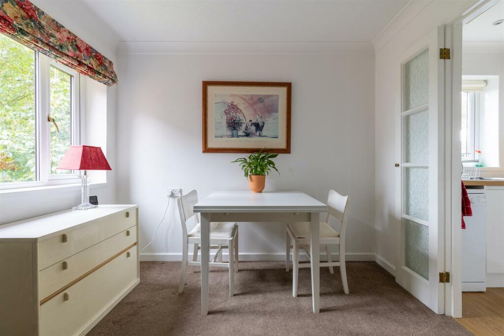26CromwellCourt-10.jpg