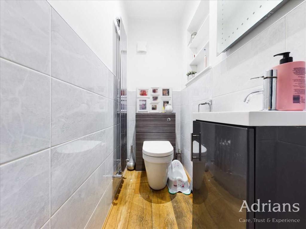 CLOAKROOM