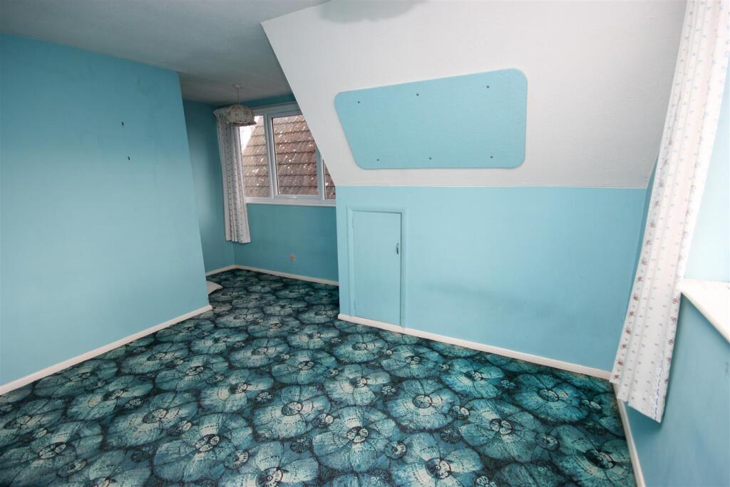 Bedroom 2.jpg