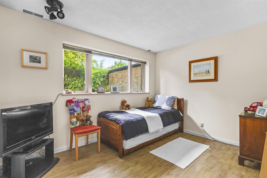 Chart, 7 Hare Lane End, HP16 0EX-1.jpg