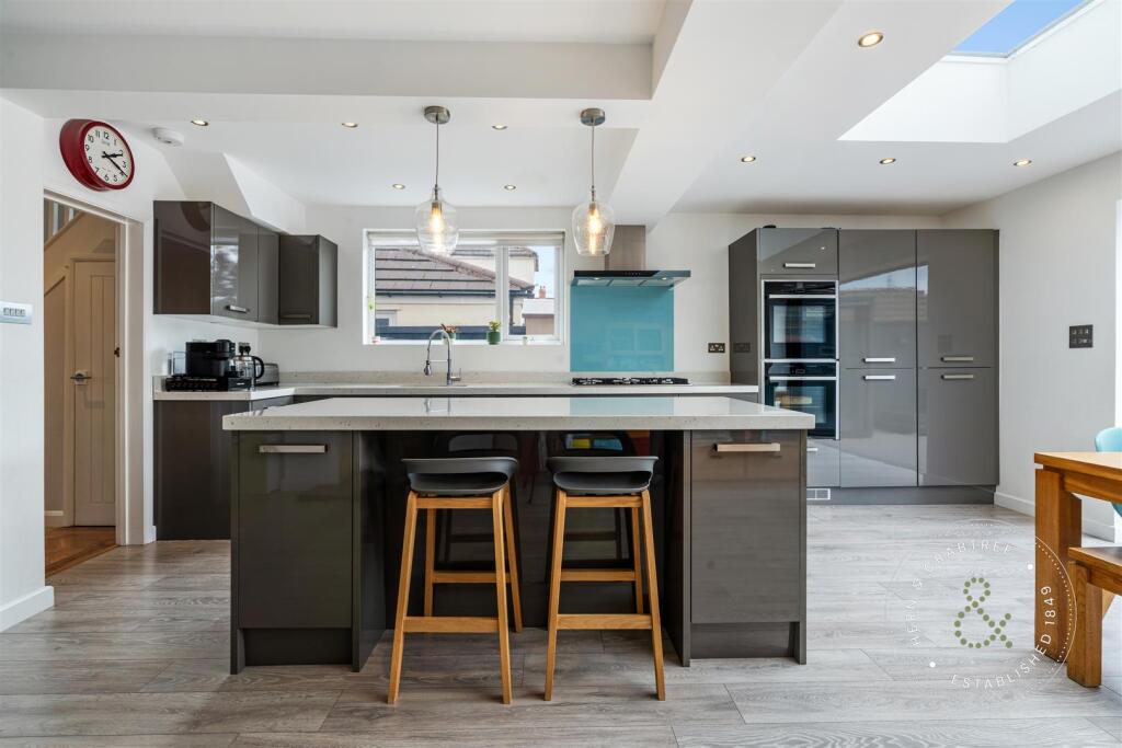 St Asaph Close, HernCrabtree (5).jpg