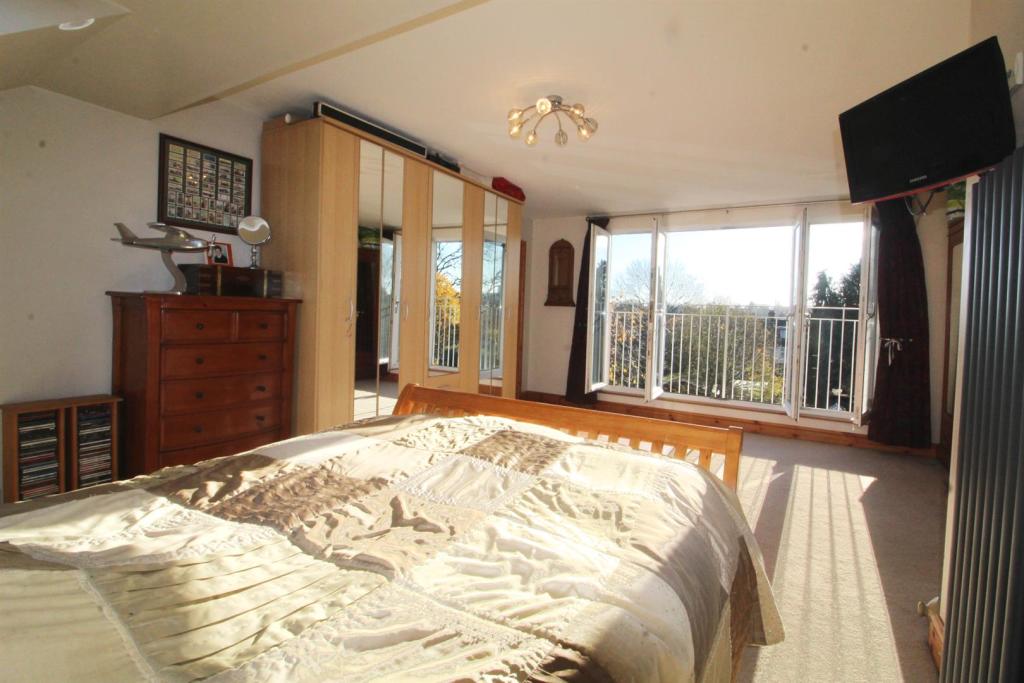 Loft room edit.jpg