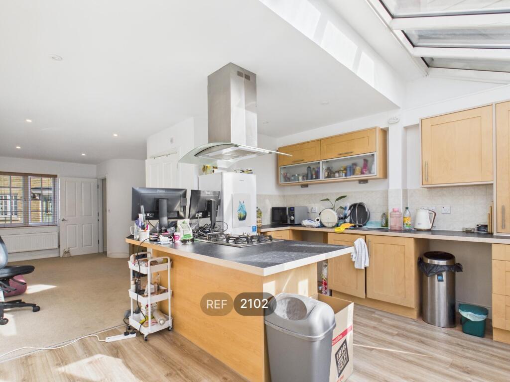 Kitchen / Living area