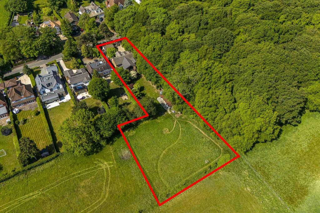 Kendalmead, Burto...