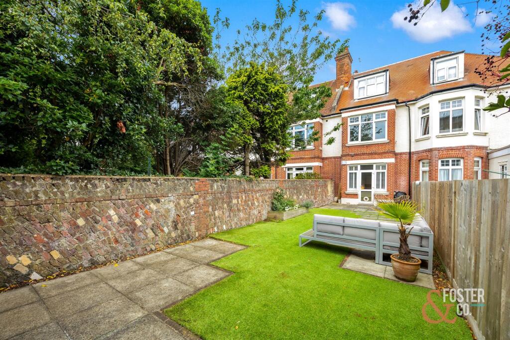 Somerhill Road 6, Flat 1-018.JPG