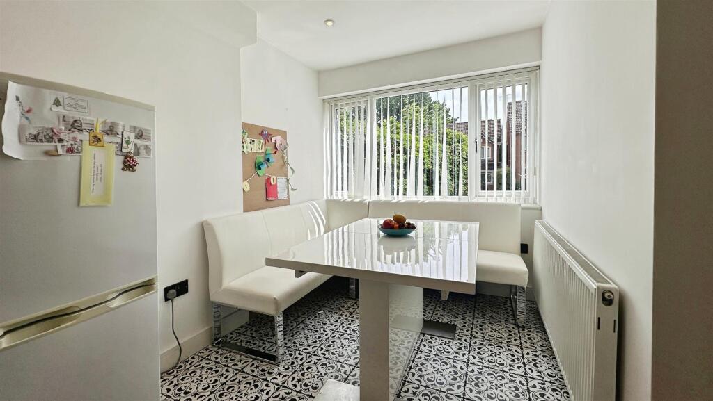 06e1d442--4BEB-9583-DBC85B4FED3B-16722-0000054ECB2