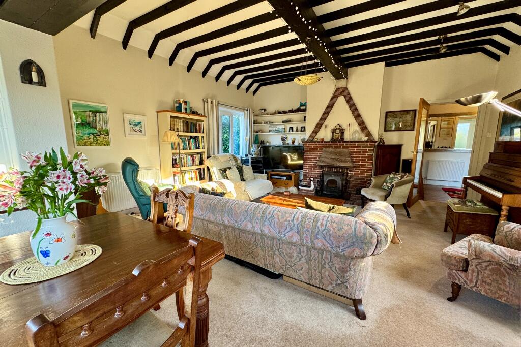 Living/Dining Room