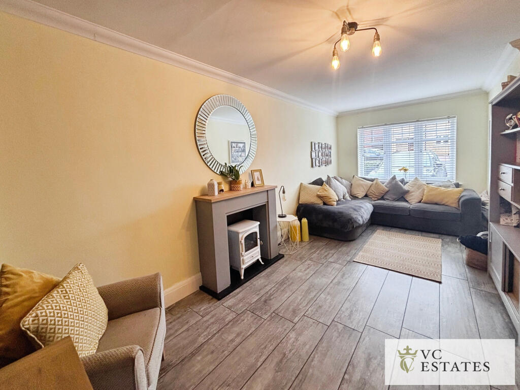 19ft Reception Room 2