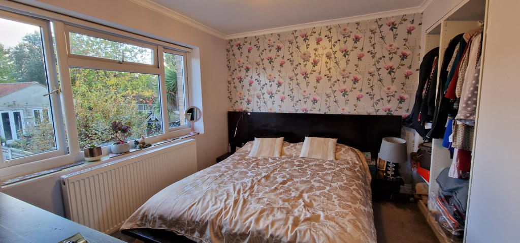 REAR BEDROOM