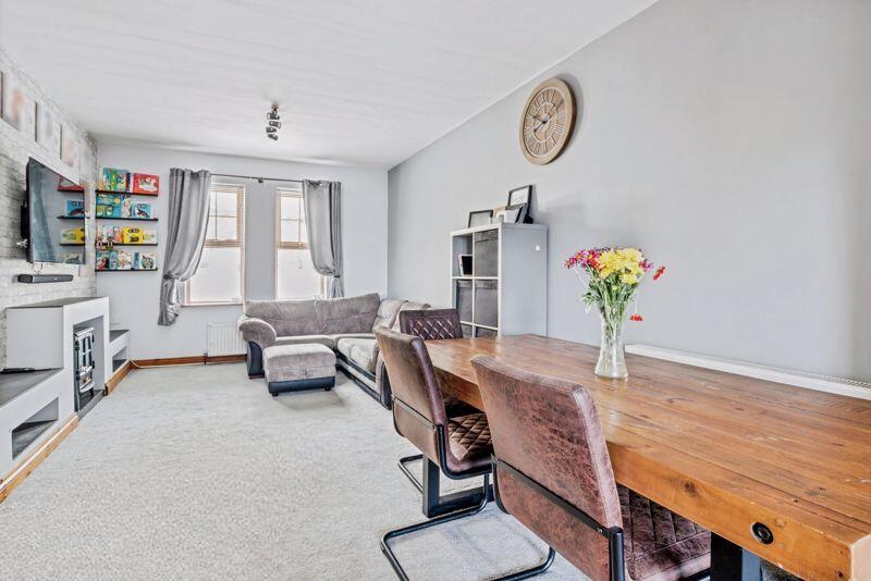 Living/Dining Room,