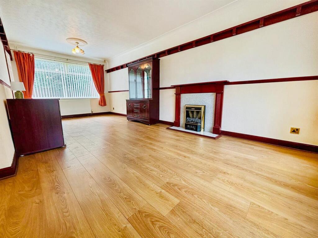 Living Room &amp; Dining Area: