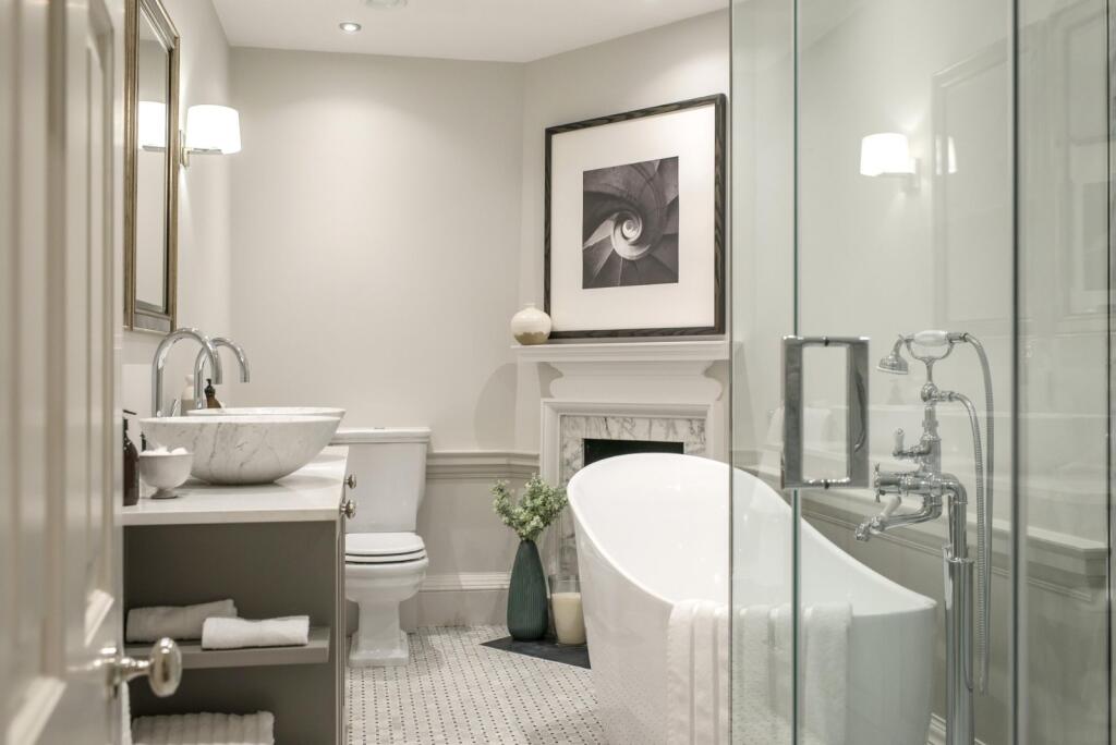 Bathroom2