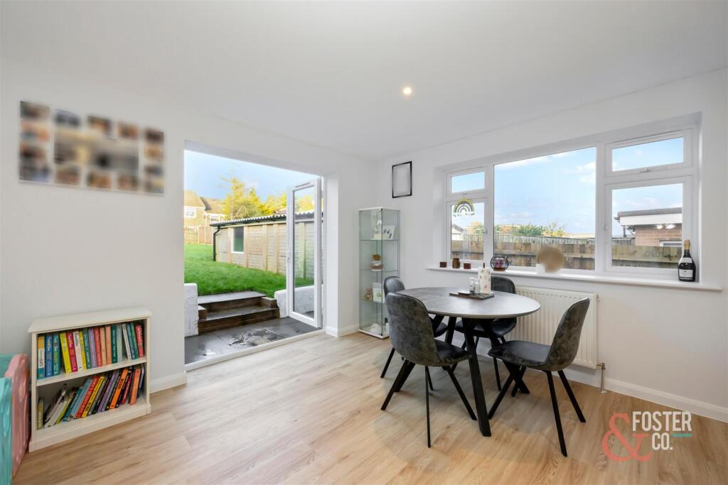 Mill Hill Close, 13-014.JPG