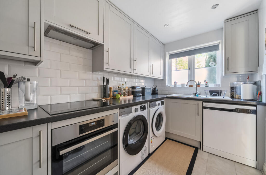 1332541-16-6891c9...