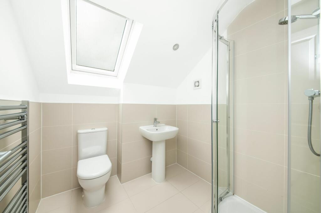 BEDROOM ONE EN-SUITE