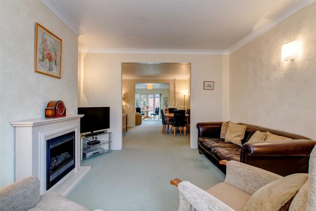 Maes Y Coed Road, Heath, HernCrabtree (3).jpg