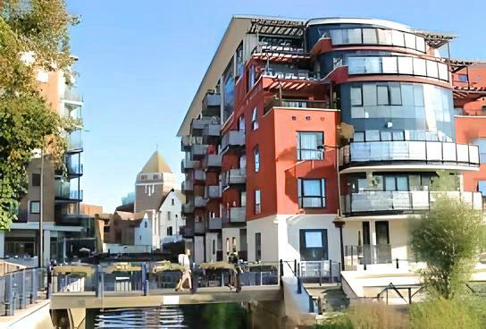 Charter Quay Kingston
