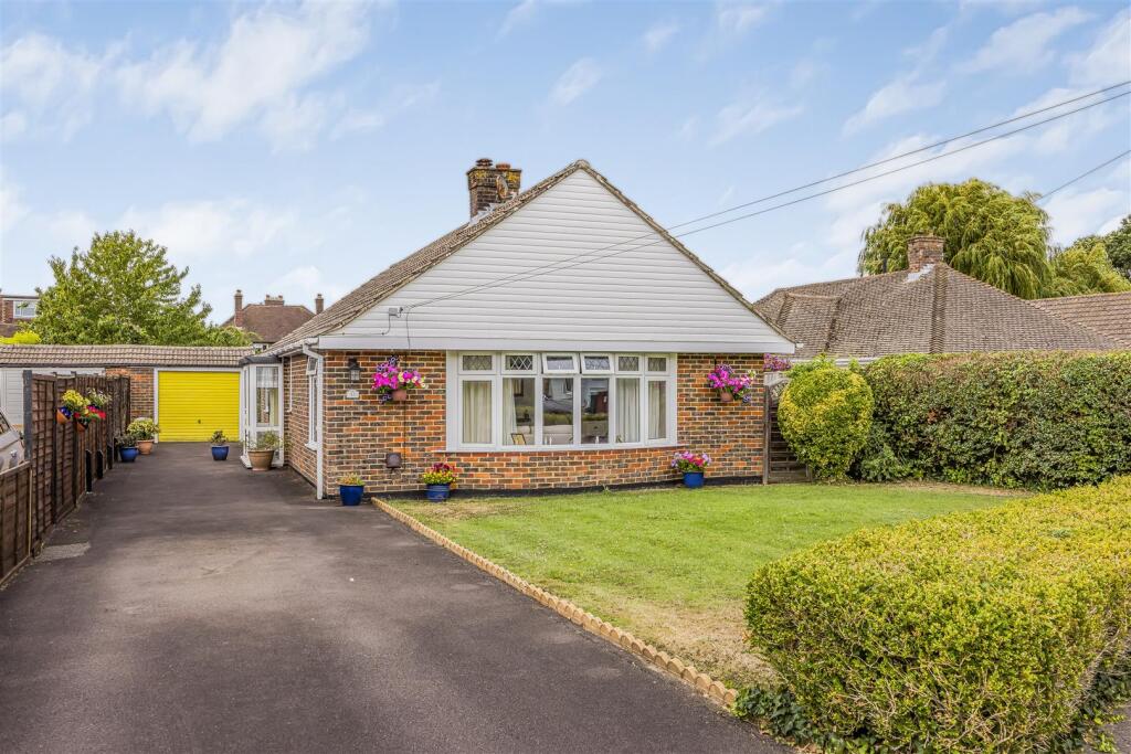 32 Maybush Drive, Emsworth-PorticoMarketing-Nexa-3