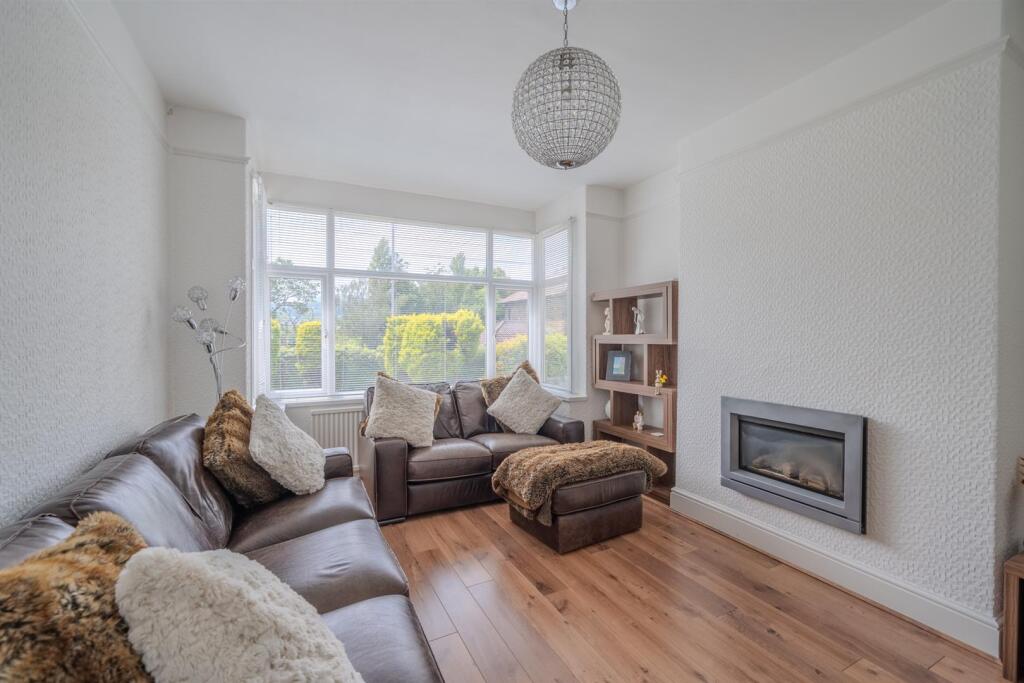 194 The Highway-21.jpg