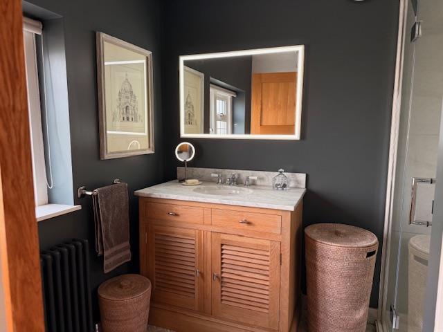 Shower room.jpg