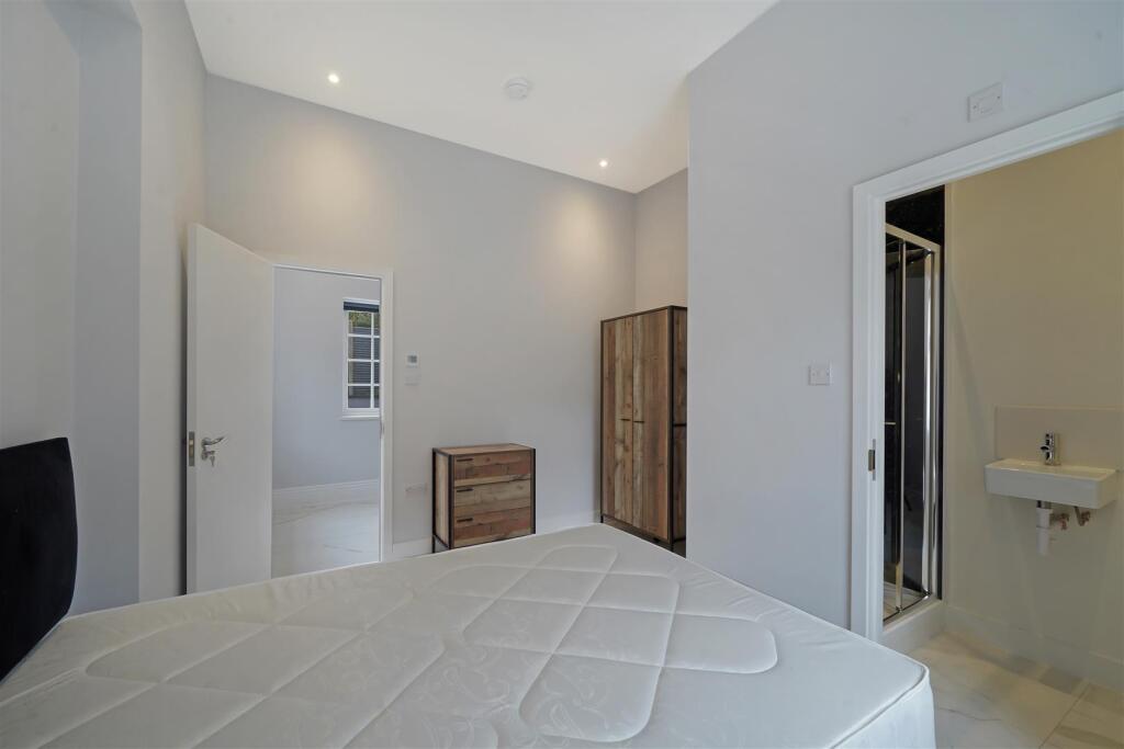 Newall Close - hUDP9fxIZFTcjnrKj99L.jpg