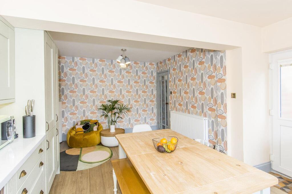 (Kitchen/Diner Photo Two)