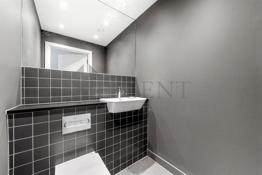 Powder room