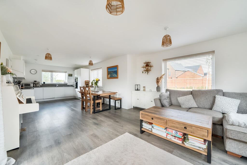 1343929-10-68a73f...