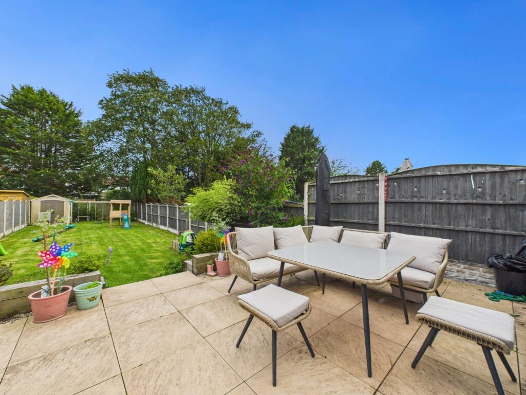 CAM02386G0-PR0140-STILL023