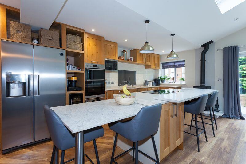 OPEN PLAN LIVING DINING KITCHEN