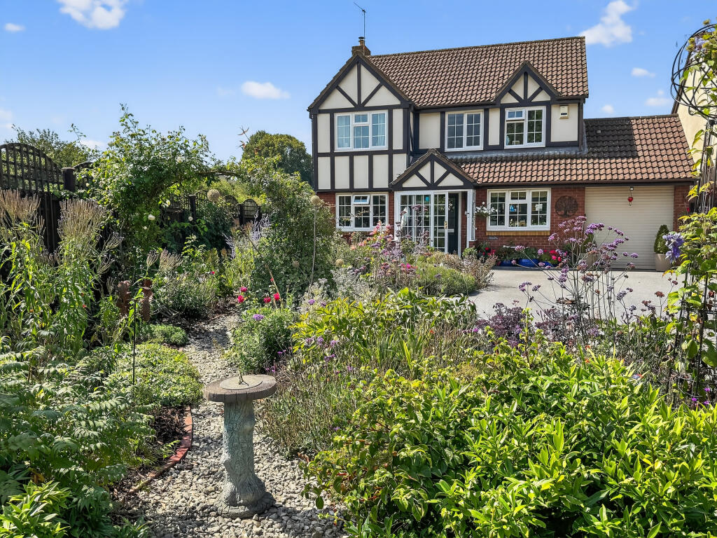 100_Photo 12-08-2025, 13 40 09