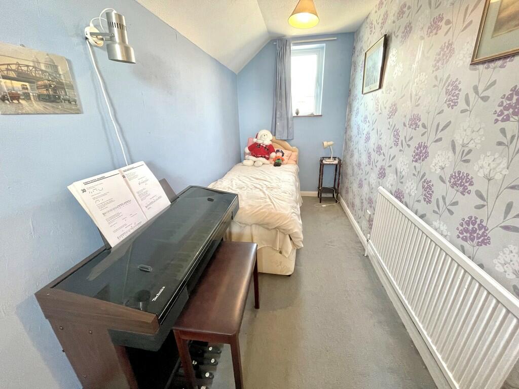 3b Fitzalan Road ...