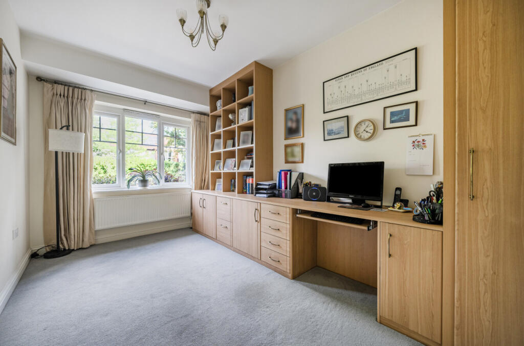 1312789-11-685580...