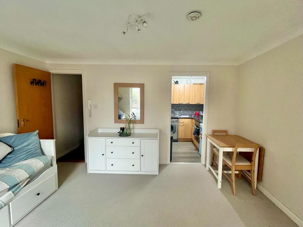Living Space 04